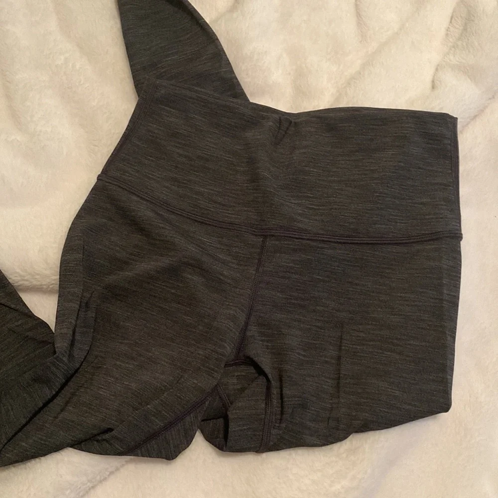 Grey lululemon leggings - Picture 2 of 5